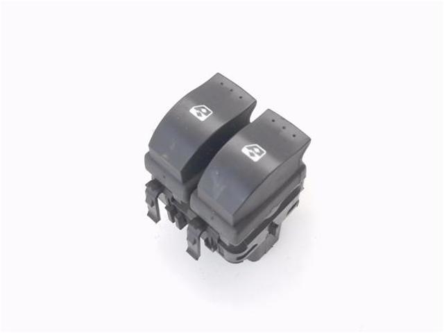 RENAULT 8200060045 Кнопочный блок управления стеклоподъемником передний левый в наличии Украина
