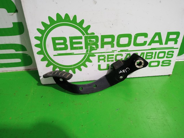 Pedal de embraiagem 8200060841 Renault (RVI)