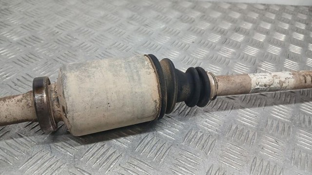 8200069146 RENAULT Полуось (привод) передняя правая купить в Одесса