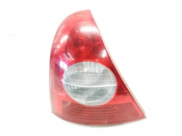 Lanterna traseira esquerda 8200071413 RENAULT