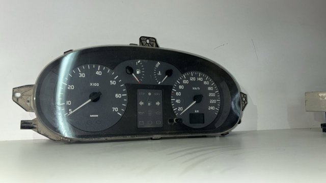 RENAULT 8200071820 Приборная доска (щиток приборов) в наличии Винница