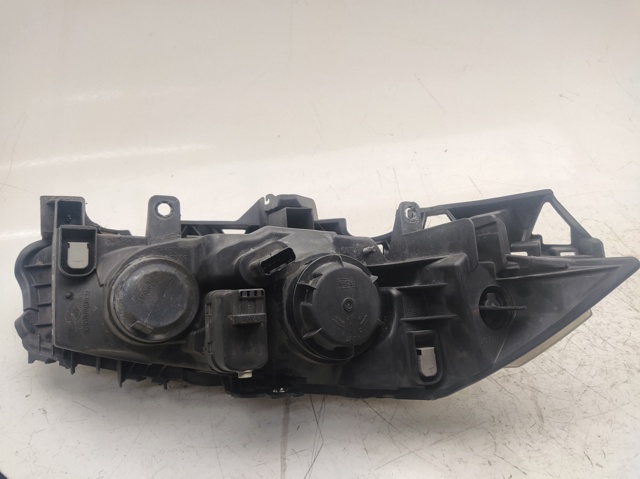 8200073220J RENAULT Фара левая купить в Ирпень