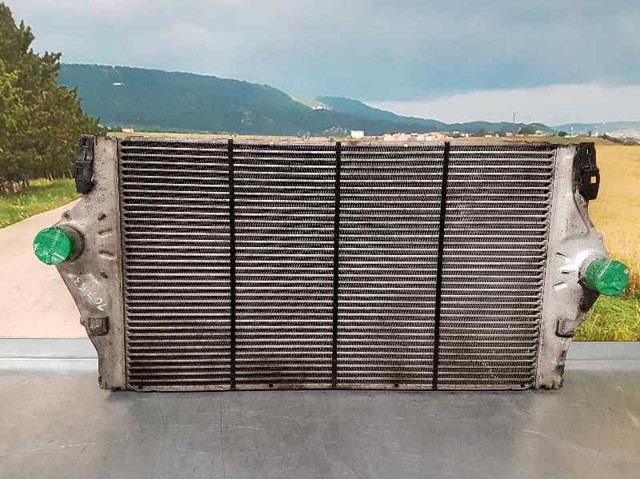 RENAULT 8200075810C Радиатор интеркуллера в наличии Ужгород