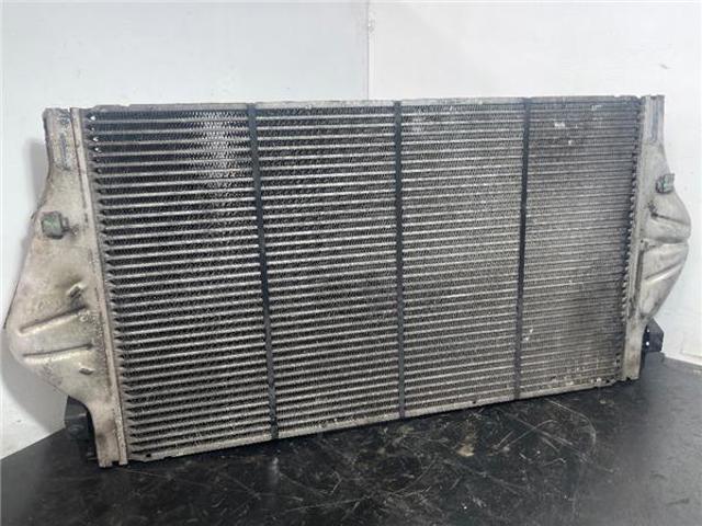 RENAULT 8200075810C Радиатор интеркуллера в наличии Киев