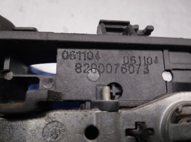 8200076073 RENAULT Держатель наружной ручки двери передней левой купить в Ирпень