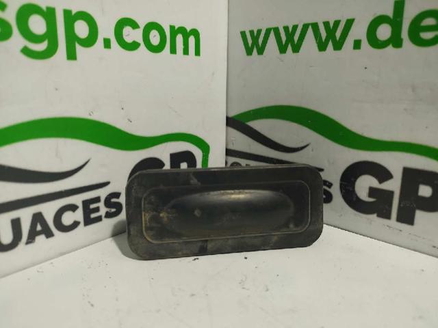 Botão de acionamento do fecho de tampa de porta-malas (de 3ª/5ª porta (de tampa de alcapão) 8200076256 RENAULT