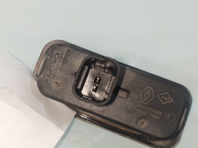 8200076258 RENAULT Кнопка привода замка крышки багажника (двери 3/5-й (ляды) купить в Одесса