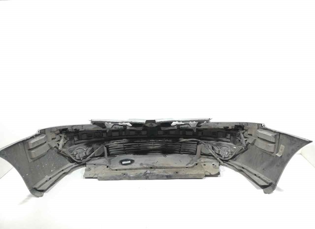 RENAULT 8200102205 Передний бампер в наличии Хмельницкий