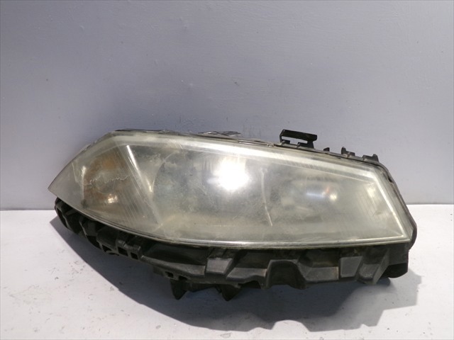 8200114674 RENAULT Кронштейн бампера переднего правый купить в Черкассы