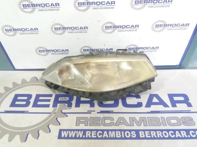 RENAULT 8200114674 Кронштейн бампера переднего правый в наличии Ирпень