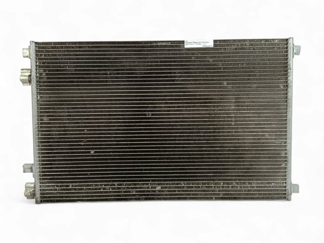 Condensador / radiador de ar condicionado para Renault Grand Scénic II 1.6 K4M761 8200115543