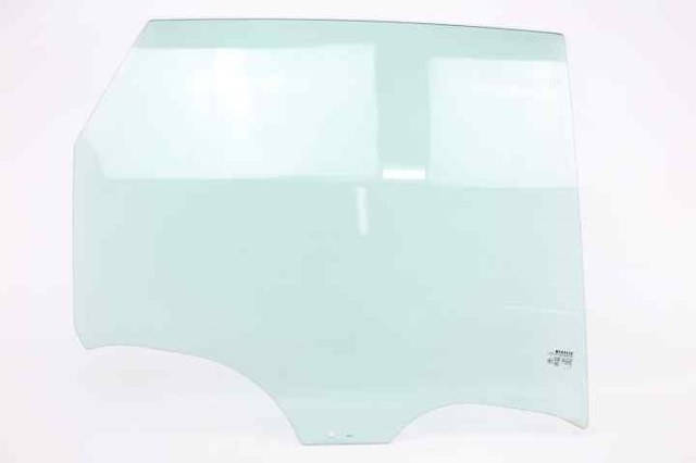 8200120610 RENAULT Стекло двери задней правой купить в Днепр