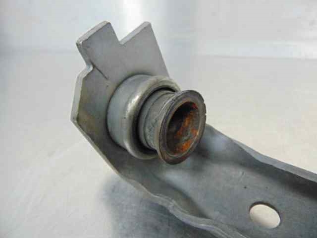 8200127321 RENAULT Кронштейн передней балки купить в Житомир