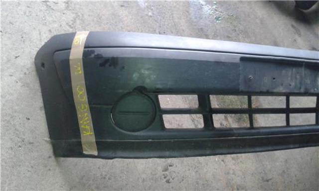 Pára-choque dianteiro 8200127401 RENAULT