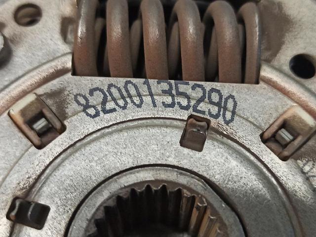 RENAULT 8200135290 Диск сцепления в наличии Киев