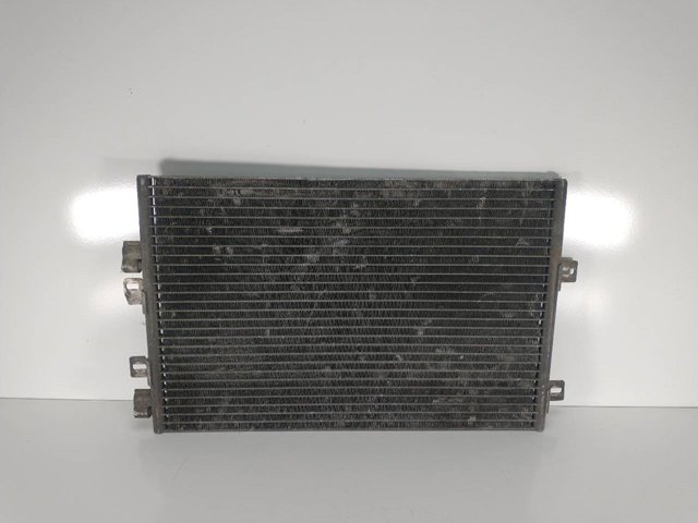Condensador / radiador de ar condicionado para renault kangoo 1.5 dci k9ku716 8200137650