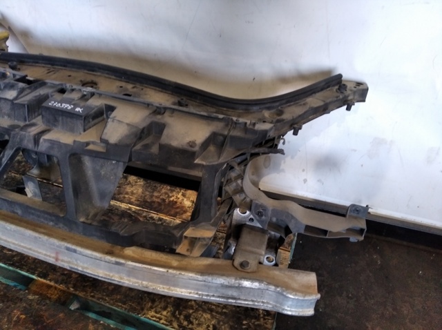 RENAULT 8200140174 Рамка радиатора в наличии Хмельницкий