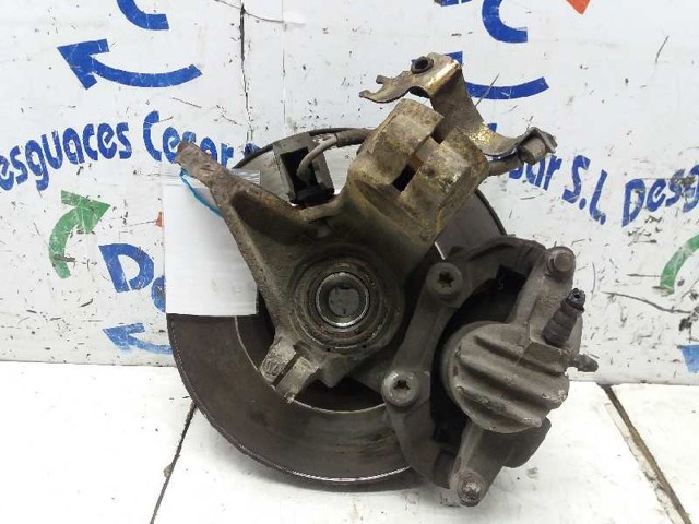 Pino moente (extremidade do eixo) dianteiro esquerdo 8200150222 RENAULT