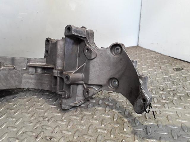 RENAULT 8200154164 Кронштейн генератора в наличии Ужгород