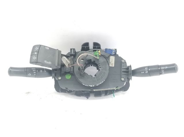 Comutador instalado na coluna da direção, montado Renault Megane 2 KM0, KM1