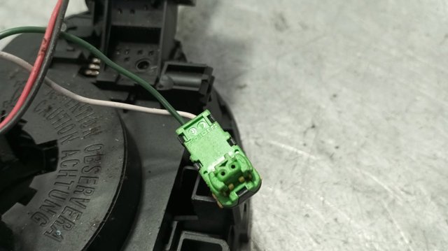 Comutador instalado na coluna da direção, montado Renault Megane 2 KM0, KM1