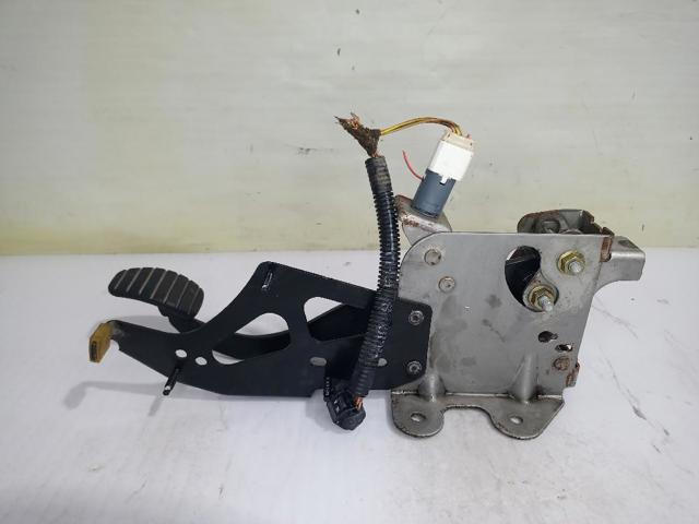 RENAULT 8200155989 Педаль тормоза в наличии Кривой Рог