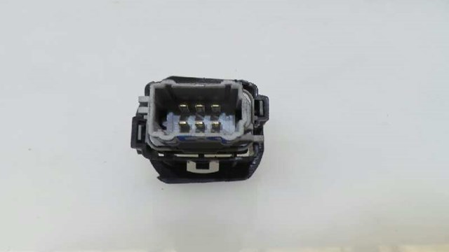 8200167232 RENAULT Кнопка блокировки дверей купить в Ирпень