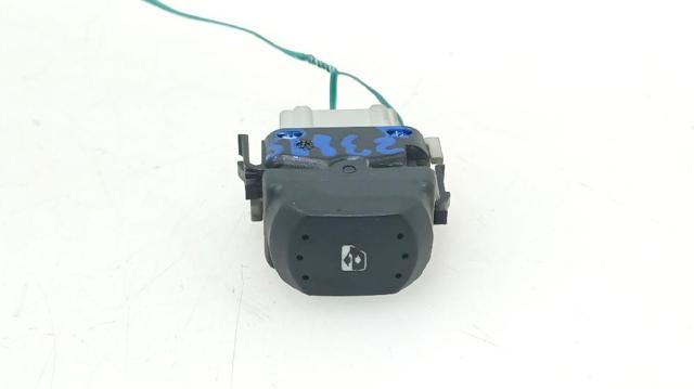 RENAULT 8200167232 Кнопка блокировки дверей в наличии Украина
