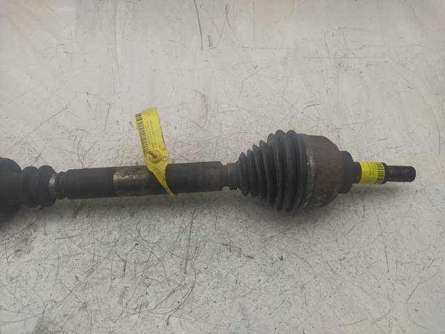 8200169176 RENAULT Правая полуось купить в Украина