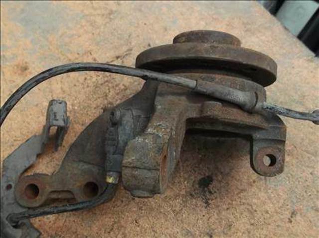 RENAULT 8200171673 Цапфа передняя левая в наличии Житомир