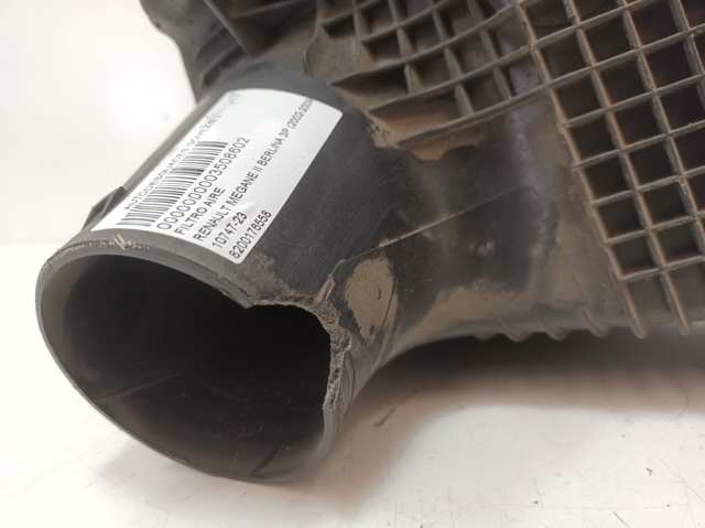 8200176558 RENAULT Корпус воздушного фильтра купить в Украина