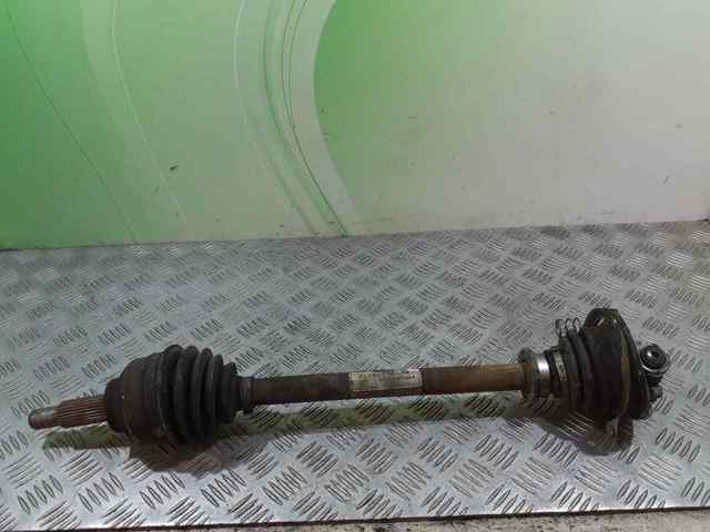 Semieixo (acionador) dianteiro esquerdo 8200179212 NISSAN