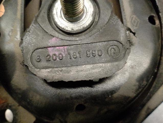 RENAULT 8200181590 Подушка (опора) двигателя правая нижняя в наличии Житомир