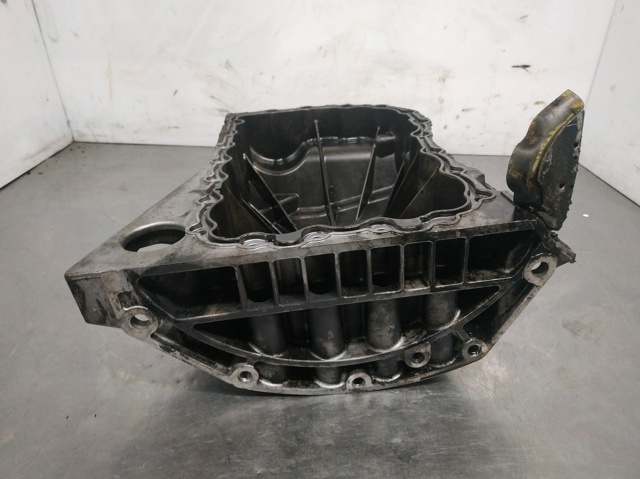 RENAULT 8200185680 Поддон масляный картера двигателя в наличии Черкассы