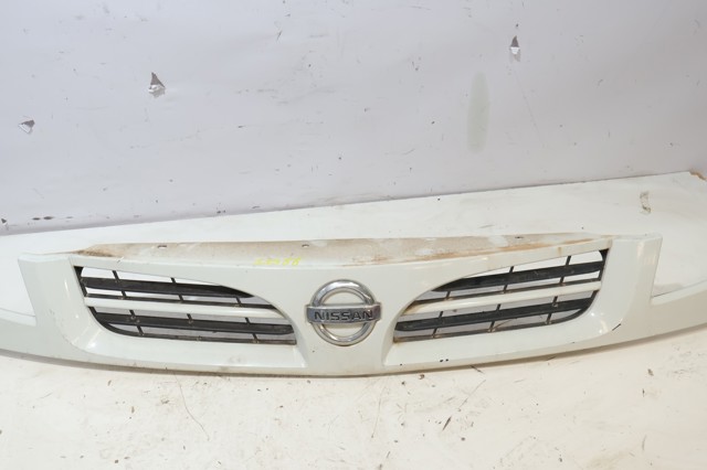 NISSAN 8200186288 Решетка радиатора в наличии Винница