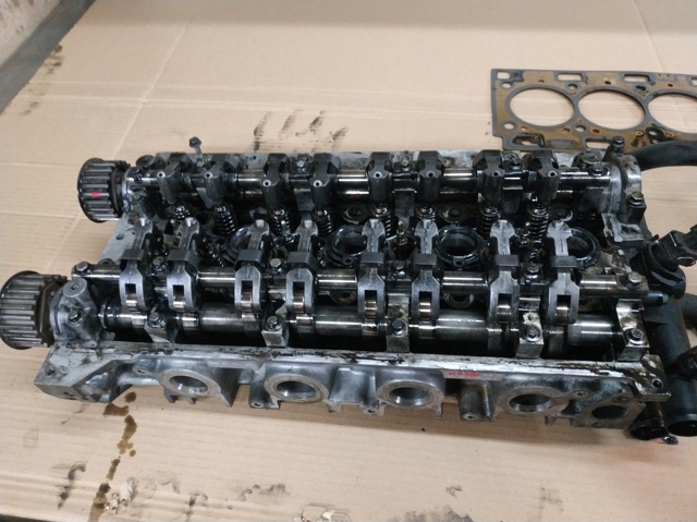 RENAULT 8200193970 Крышка клапанная в наличии Павлоград