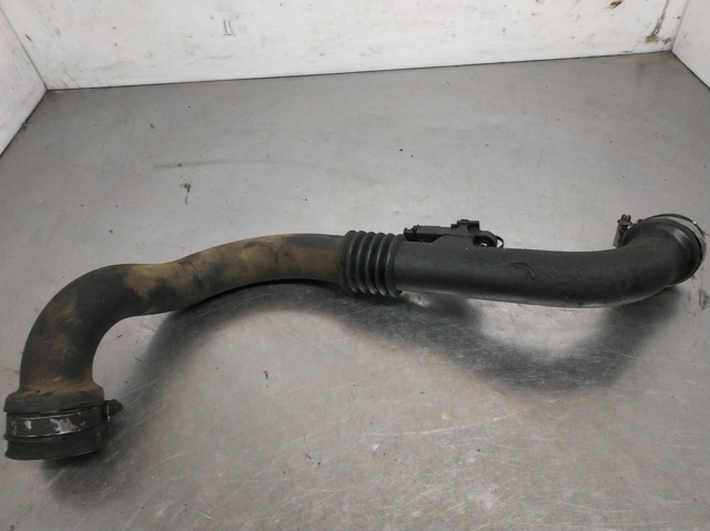 Mangueira (cano derivado) direita de intercooler 8200201617 RENAULT