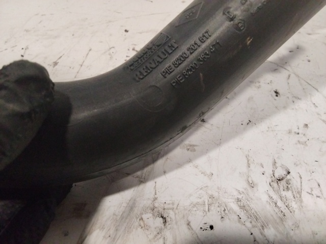 Mangueira (cano derivado) direita de intercooler 8200201617 RENAULT
