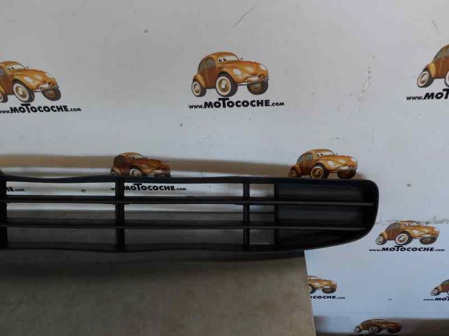 8200205096 RENAULT Решетка бампера переднего центральная купить в Днепр