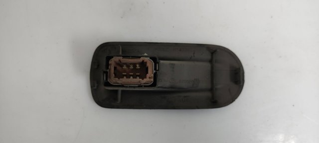 NISSAN 8200206603 Панель (накладка) блока управления стеклоподъемником передняя правая в наличии Черкассы