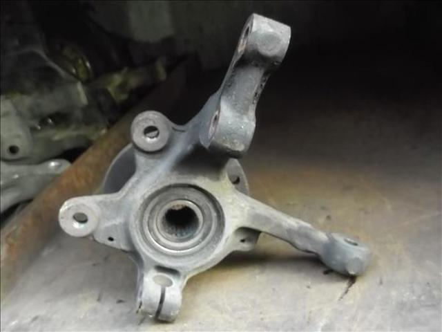 RENAULT 8200207309 Цапфа передняя правая в наличии Житомир