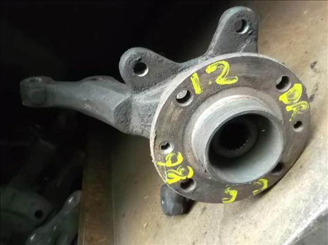 RENAULT 8200207309 Цапфа передняя правая в наличии Черкассы