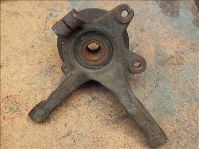 8200207313 RENAULT Цапфа передняя правая купить в Харьков