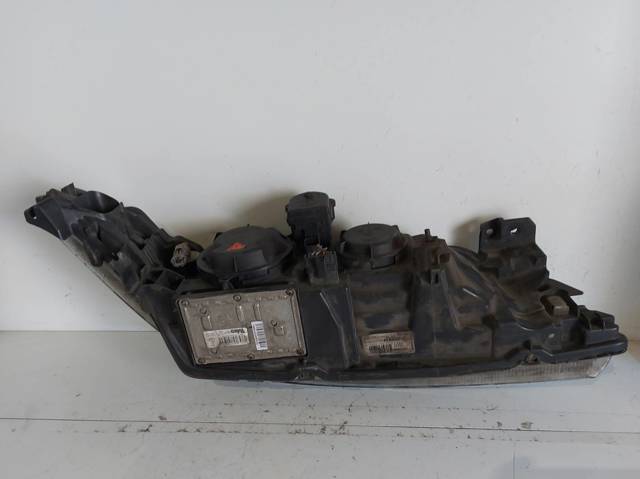 8200207519 RENAULT Левая фара купить в Кривой Рог