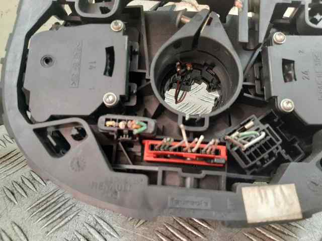Comutador instalado na coluna da direção, montado Renault Megane 2 KM0, KM1