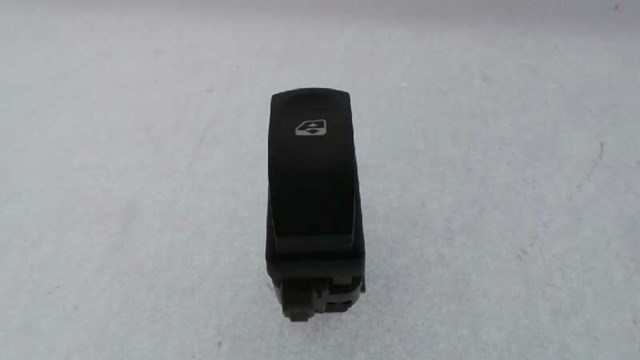 RENAULT 8200214936 Кнопка подъемника заднего стекла в наличии Хмельницкий