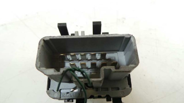 8200214939 RENAULT Кнопка включения мотора стеклоподъемника передняя левая купить в Полтава