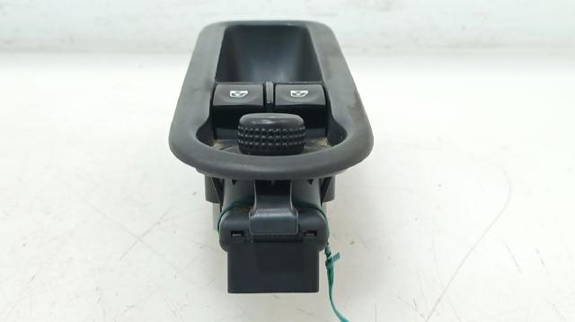 RENAULT 8200214939 Кнопка включения мотора стеклоподъемника передняя левая в наличии Полтава