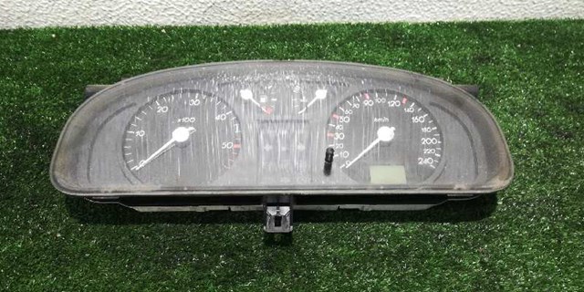 8200218863 Приборная доска (щиток приборов) купить Николаев