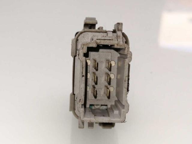 RENAULT 8200220511 Кнопка блокировки дверей в наличии Украина